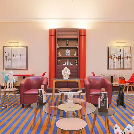 Hotel Waldorf Trocadero Tour Eiffel 4*