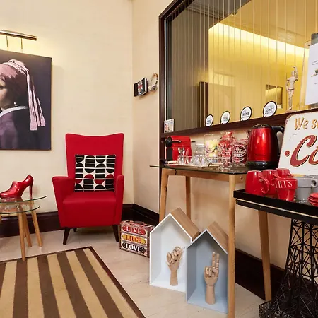 Waldorf Trocadero Tour Eiffel Hotel 4*