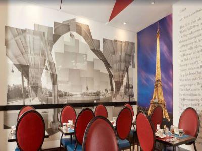 Waldorf Trocadero Tour Eiffel 4* Parigi